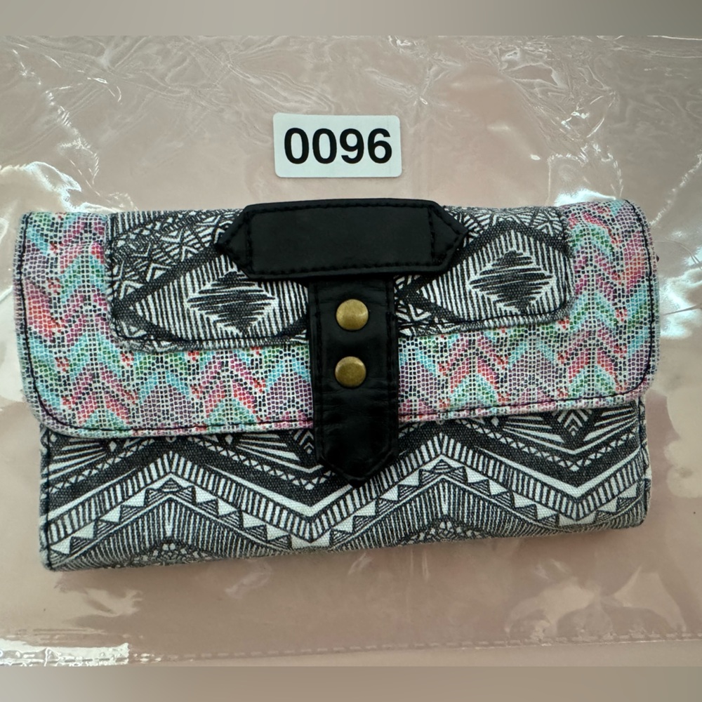 (0096) New Country Western Aztec Boho Patterned Black Pink Clutch wallet